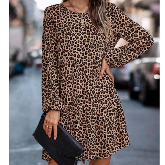 Keyhole Back Ruffle Hem Smock Leopard Print Dress - Picture 2 of 4